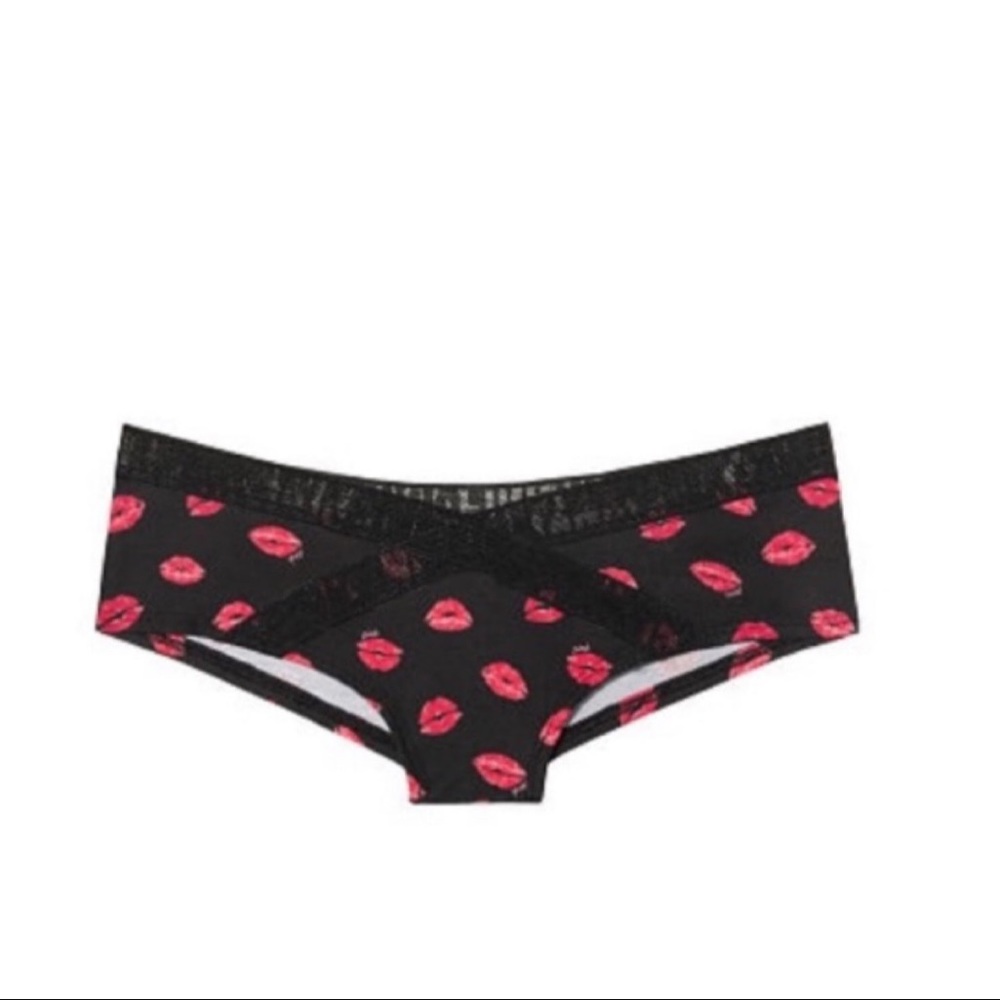 VS PINK Lips Mesh Logo Cheekster